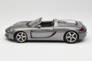 Porsche Carrera GT Šedý Metalíza Maisto 1:18 36622-R1 Kov – obrázek 4 z 8