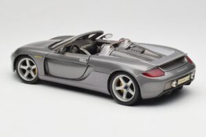 Porsche Carrera GT Šedý Metalíza Maisto 1:18 36622-R1 Kov – obrázek 7 z 8