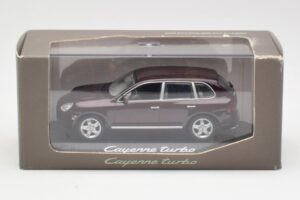 Porsche Cayenne 955 Turbo Tmavě Červený Minichamps 1:43 WAPC2000113 Kov – obrázek 4 z 4