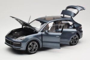 Porsche Cayenne 958 Turbo S Blue Metallic Minichamps 1:18 110066070 Kov – obrázek 2 z 8