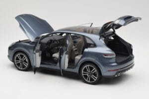 Porsche Cayenne 958 Turbo S Blue Metallic Minichamps 1:18 110066070 Kov – obrázek 5 z 8