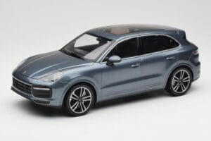 Porsche Cayenne 958 Turbo S Blue Metallic Minichamps 1:18 155066071 Kov