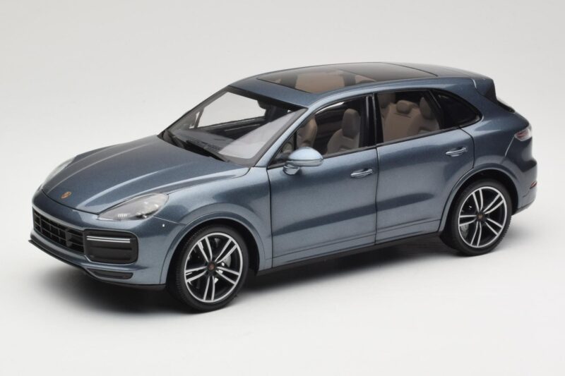 Porsche Cayenne 958 Turbo S Blue Metallic Minichamps 1:18 110066070 Kov