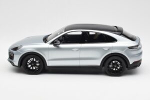 Porsche Cayenne E3 S Coupe Dolo Stříbrný Norev 1:18 WAP0213220K Kov – obrázek 3 z 6