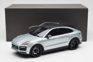 Porsche Cayenne E3 S Coupe Dolo Stříbrný Norev 1:18 WAP0213220K Kov – obrázek 6 z 6