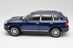 Porsche Cayenne S 9PA Dark Sea Modrý Metalíza Maisto 1:18 31635 Kov – obrázek 4 z 8