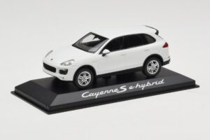 Porsche Cayenne 958 S e-Hybrid Bílý Minichamps 1:43 WAP0200040E Kov – obrázek 2 z 4