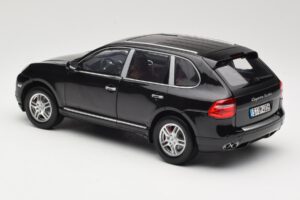 Porsche Cayenne Turbo 957 Černý Norev 1:18 WAP02112317 Kov – obrázek 7 z 8