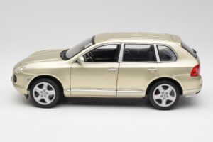 Porsche Cayenne Turbo 955 Béžový Maisto 1:18 WAP02100113 Kov – obrázek 4 z 8