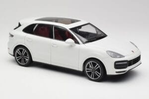 Porsche Cayenne 9YA Turbo Bílý Metallic Minichamps 1:18 155042560 Kov – obrázek 6 z 8