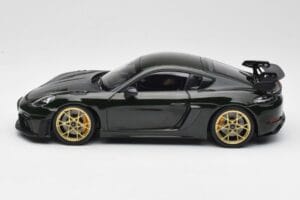 Porsche Cayman GT4 RS 982 Weissach Package Brewster Green Norev 1:18 187250 Kov – obrázek 4 z 8