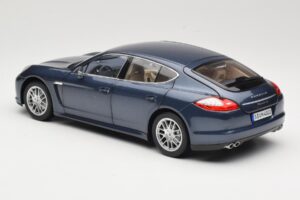 Porsche Panamera 970 S Modrý Minichamps 1:18 WAP02100119 Kov – obrázek 7 z 8