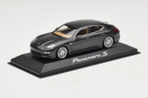 Porsche Panamera 970 S Grey Metallic Minichamps 1:43 WAP02000219 Kov – obrázek 2 z 4