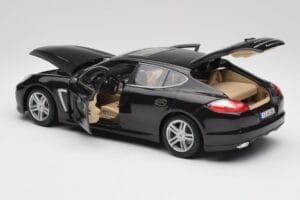Porsche Panamera Turbo 970 Černý Maisto 1:18 36197 Kov – obrázek 5 z 8