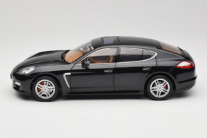 Porsche Panamera 970 Turbo Basalt Black Norev 1:18 WAP02100319 Kov – obrázek 4 z 8