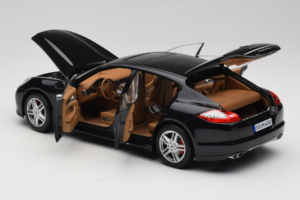 Porsche Panamera 970 Turbo Basalt Black Norev 1:18 WAP02100319 Kov – obrázek 5 z 8
