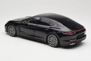 Porsche Panamera 971 Turbo S Černý Metallic Minichamps 1:18 113061076 Kov – obrázek 7 z 8