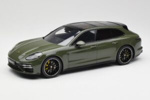 Porsche Panamera Turbo S 971 Sport Turismo Zelený GT Spirit 1:18 GT447 Pryskyřice