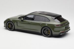 Porsche Panamera Turbo S 971 Sport Turismo Zelený GT Spirit 1:18 GT447 Pryskyřice – obrázek 5 z 6