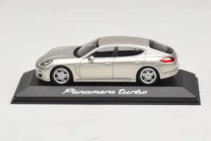 Porsche Panamera 970 Turbo Stříbrný Minichamps 1:43 WAP02000519 Kov
