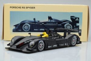 Porsche RS Spyder LMP2 24 Hours of Le Mans 2007 AUTOart 1:18 80773 Kov – obrázek 8 z 8