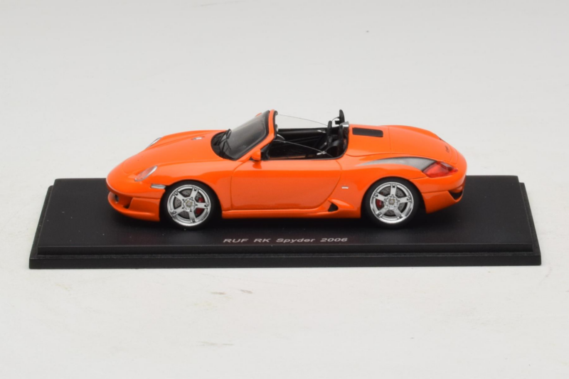 Porsche RUF RK Spyder 997 Oranžový Spark 1:43 Porsche RUF RK Spyder 997 Oranžový Spark 1:43 S0712 Pryskyřice