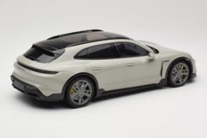 Porsche Taycan Cross Turismo Turbo S Chalk Grey Minichamps 1:18 155069302 Kov – obrázek 2 z 6