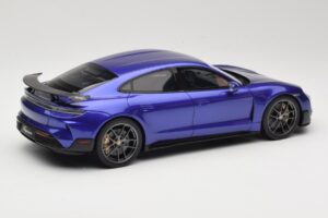 Porsche Taycan J1 Turbo GT Purple Sky Metallic GT Spirit 1:18 GT520 Pryskyřice – obrázek 2 z 6