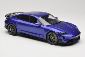 Porsche Taycan J1 Turbo GT Purple Sky Metallic GT Spirit 1:18 GT520 Pryskyřice – obrázek 4 z 6
