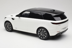 Range Rover Sport L461 P510e Fuji White GT Spirit 1:12 GT553 Pryskyřice – obrázek 5 z 6