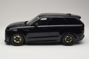 Range Rover Sport SV Edition Two Ligurian Black GT Spirit 1:12 GT555 Pryskyřice – obrázek 3 z 6