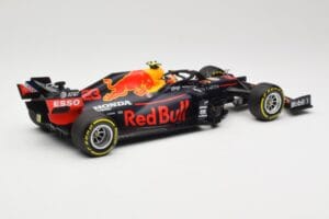 Red Bull Racing RB16 #23 A. Albon 4th Place Styrian GP 2020 Minichamps 1:18 110200223 Kov – obrázek 2 z 6