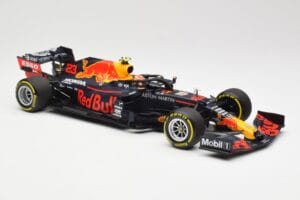 Red Bull Racing RB16 #23 A. Albon 4th Place Styrian GP 2020 Minichamps 1:18 110200223 Kov – obrázek 4 z 6