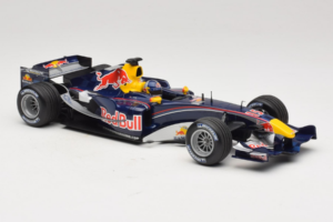 Red Bull RB1 Cosworth #15 C. Klien Red Bull Racing Showcar 2005 Minichamps 1:18 100050085 Kov – obrázek 4 z 7