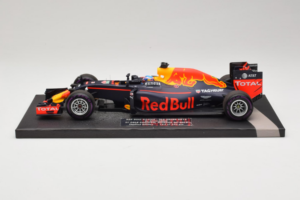 Red Bull RB12 Tag Heuer #3 D. Ricciardo Red Bull Racing 1st Pole Monaco Grand Prix 2016 Minichamps 1:18 117160103 Pryskyřice