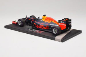 Red Bull RB12 Tag Heuer #3 D. Ricciardo Red Bull Racing 1st Pole Monaco Grand Prix 2016 Minichamps 1:18 117160103 Pryskyřice – obrázek 5 z 7