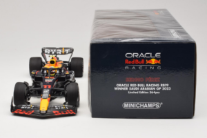 Red Bull RB19 #11 S. Perez Oracle Red Bull Racing Saudi Arabian Grand Prix Winner 2023 Minichamps 1:18 110230111 Pryskyřice – obrázek 6 z 6