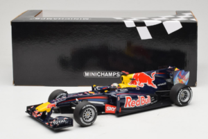 Red Bull RB6 Renault #5 S. Vettel Red Bull Racing Brazilian Grand Prix Winner 2010 Minichamps 1:18 110100205 Kov – obrázek 6 z 7