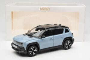 Renault 4 E-Tech Electric Cloud Blue Norev 1:18 185521 Kov – obrázek 8 z 8