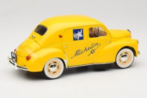 Renault 4CV Michelin Yellow Solido 1:18 82002 Kov – obrázek 2 z 6