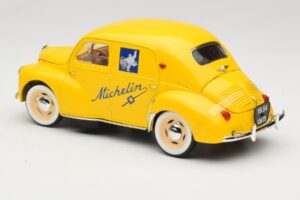 Renault 4CV Michelin Yellow Solido 1:18 82002 Kov – obrázek 5 z 6