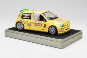 Renault Clio Sport #2 E. Rangoni Renault Clio Trophy Winner 2000 Universal Hobbies 1:18 7711218616 Kov – obrázek 4 z 6