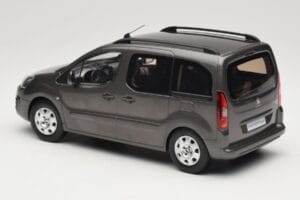 Renault Juvaquatre Break 300 kg Slonovinový Norev 1:18 185260 Kov – obrázek 5 z 6