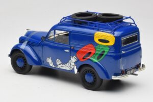 Renault Juvaquatre Michelin Blue Solido 1:18 82008 Kov – obrázek 6 z 8