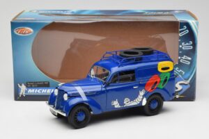 Renault Juvaquatre Michelin Blue Solido 1:18 82008 Kov – obrázek 8 z 8