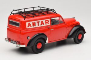 Renault Juvaquatre Utilitaire Červený Solido 1:18 8424 Kov – obrázek 3 z 8