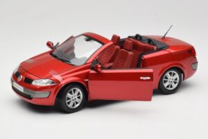 Renault Megane Mk1 CC Červený Solido 1:18 8152 Kov – obrázek 2 z 8