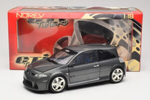 Renault Megane Mk2 RS Vampire Grey Norev 1:18 185101 Kov – obrázek 8 z 8