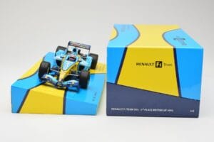 Renault R25 #5 F. Alonso 2nd Place British GP 2005 Minichamps 1:18 147051105 Kov – obrázek 6 z 6