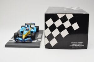 Renault R25 #5 F. Alonso 2nd Place British GP 2005 Minichamps 1:18 117051105 Kov – obrázek 6 z 6